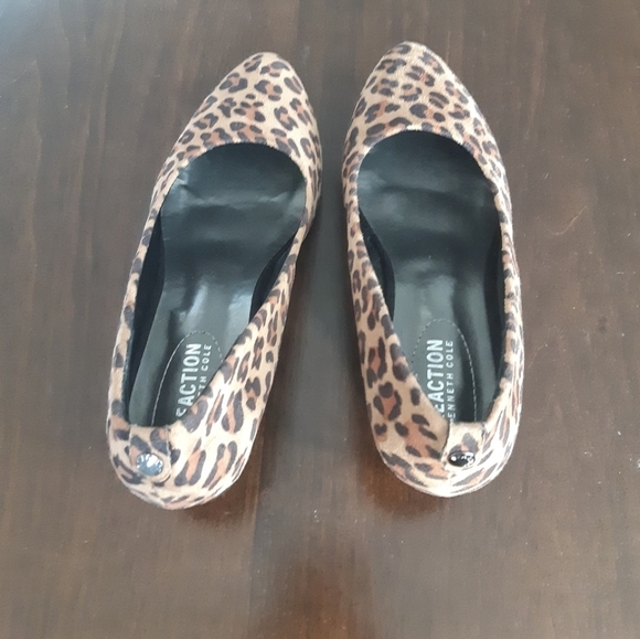 NWOT Leopard Kenneth Cole Reaction Wedges - Picture 3 of 7